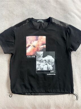 Maniere De Voir Black Graphic 'You Are Art' Tee Size S - M